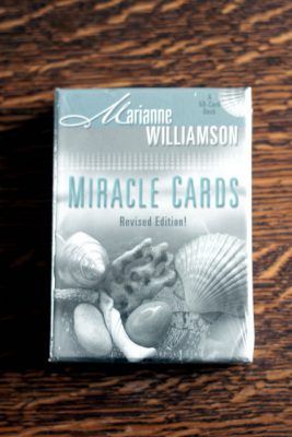 Miracle Cards av Marianne Williamson